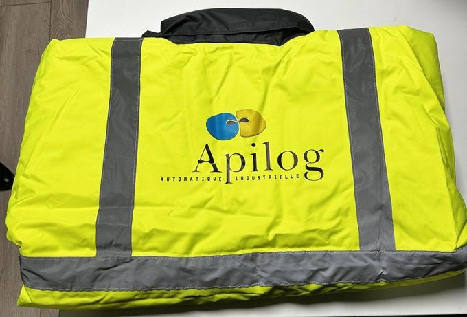 Transfert numérique d'un logo sur une parka haute visibilité